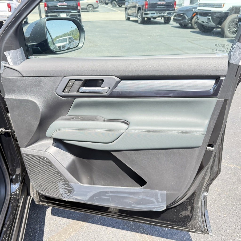 New 2026 GMC Terrain AT4 w/ Convenience Package III image 21