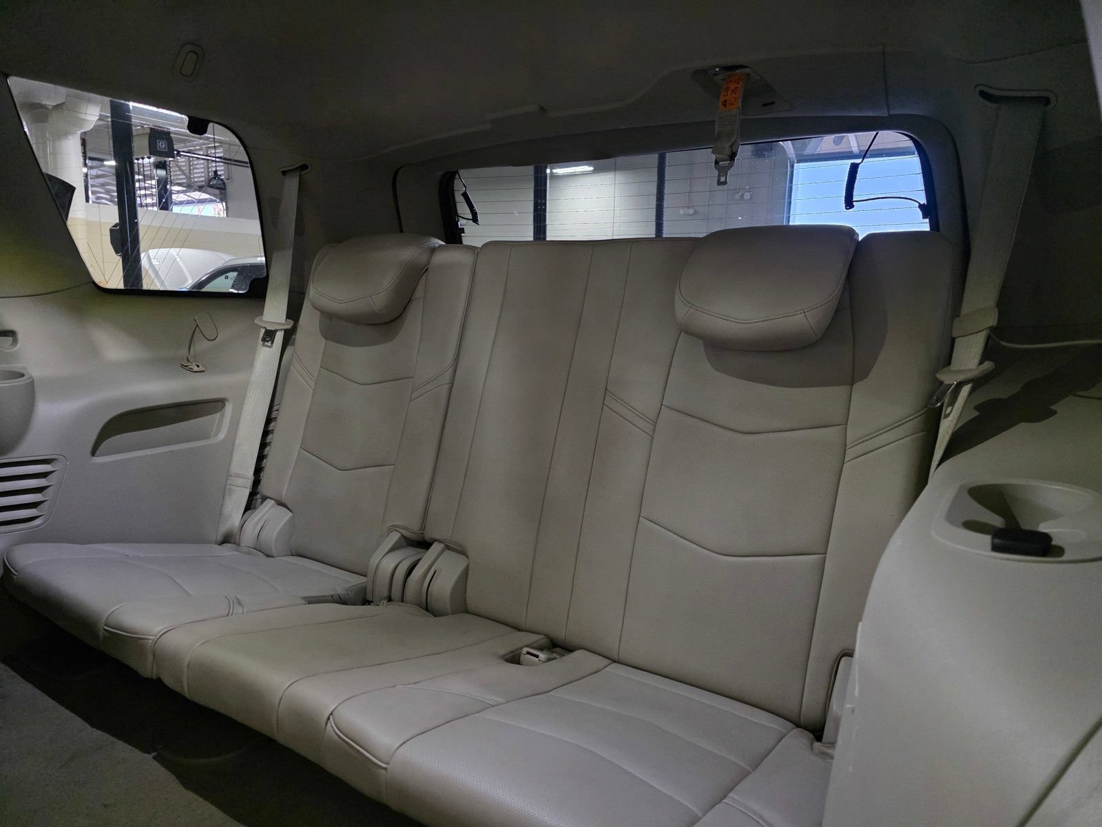Used 2015 Cadillac Escalade Premium AWD/4WD image 14