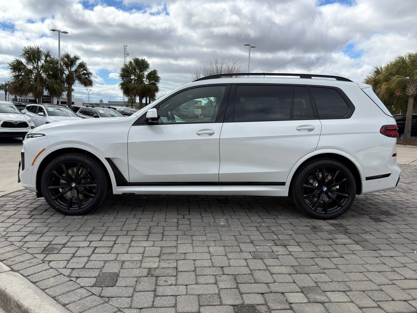New 2026 BMW X7 xDrive40i w/ M Sport Package image 12