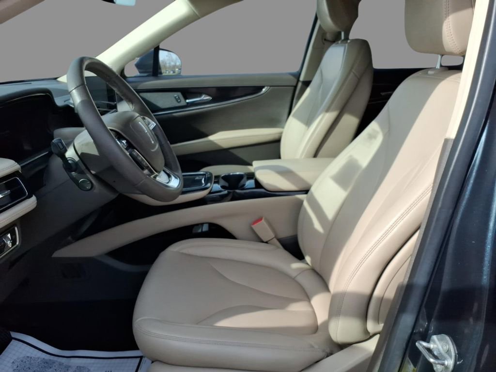 Certified 2023 Lincoln Nautilus FWD w/ Premium Package image 20