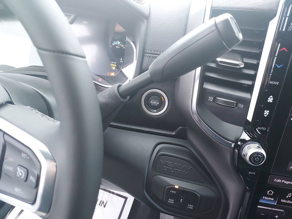 New 2026 RAM 2500 Laramie AWD/4WD image 26