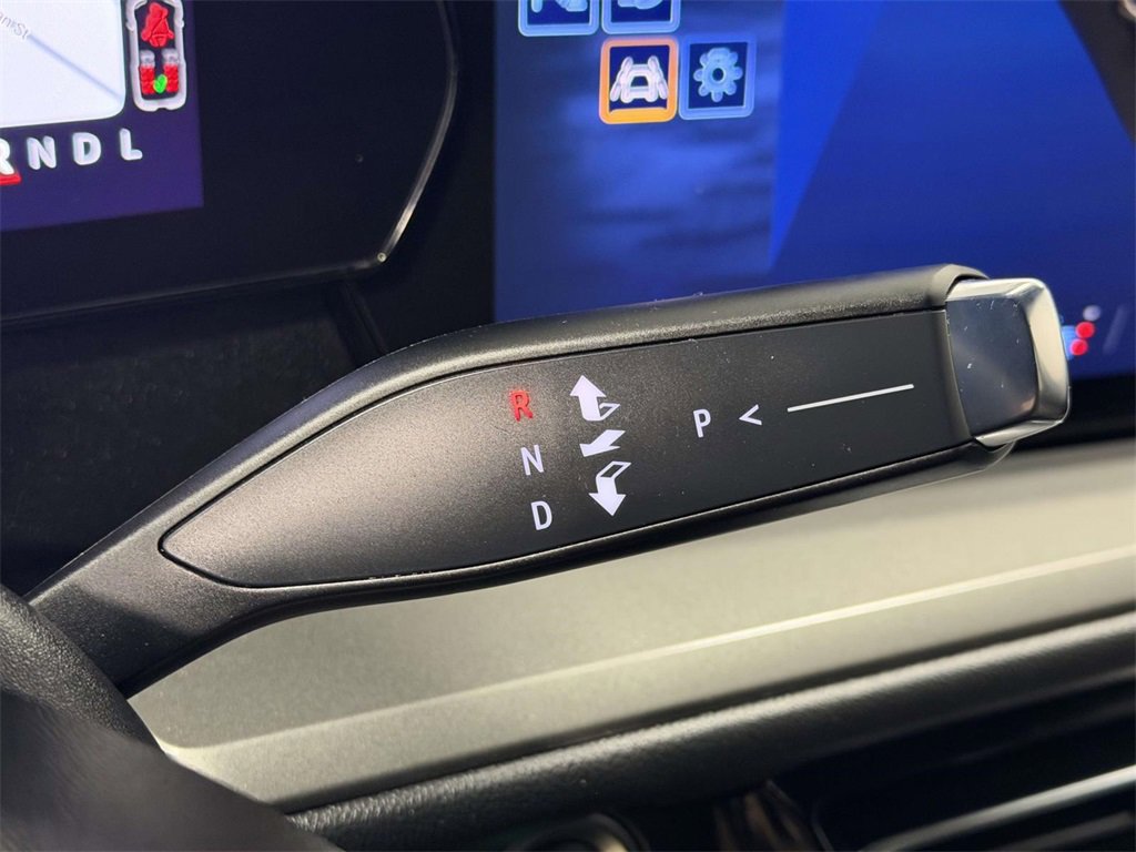 Used 2025 Chevrolet Traverse LT image 23