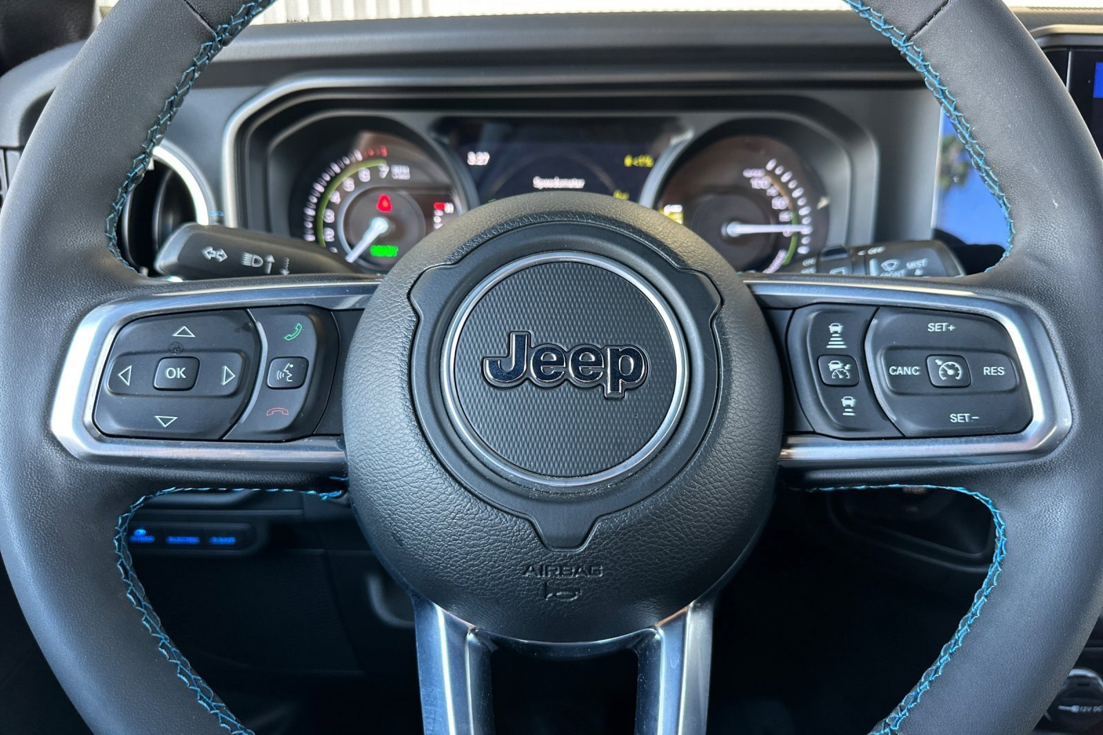 Used 2024 Jeep Wrangler High Altitude image 23