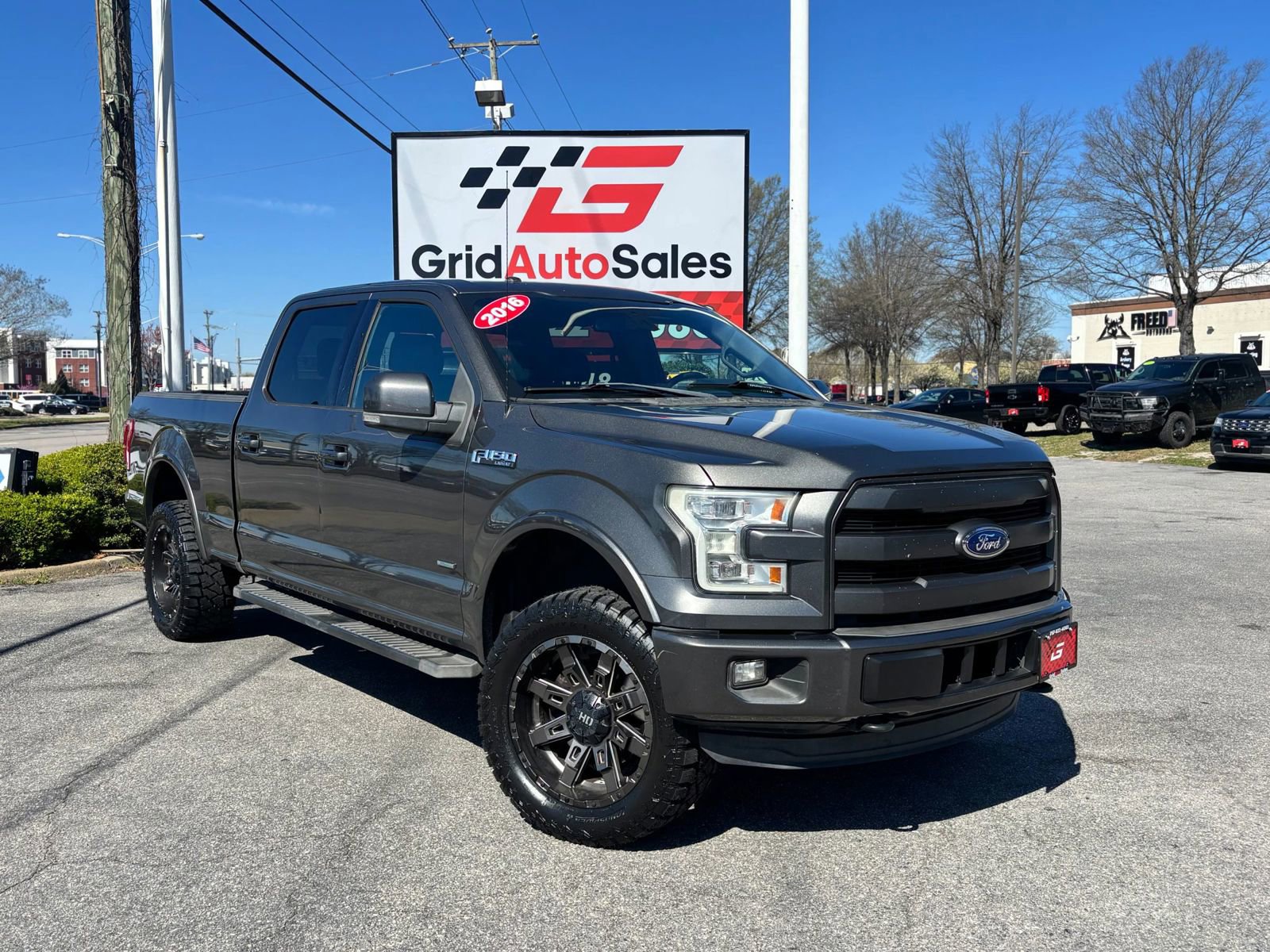 Used 2016 Ford F150 Lariat w/ Equipment Group 502A Luxury AWD/4WD image 1