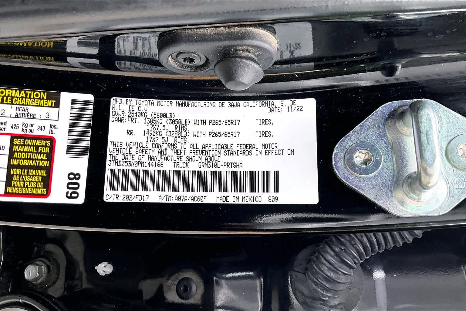 Used 2023 Toyota Tacoma TRD Sport AWD/4WD image 35