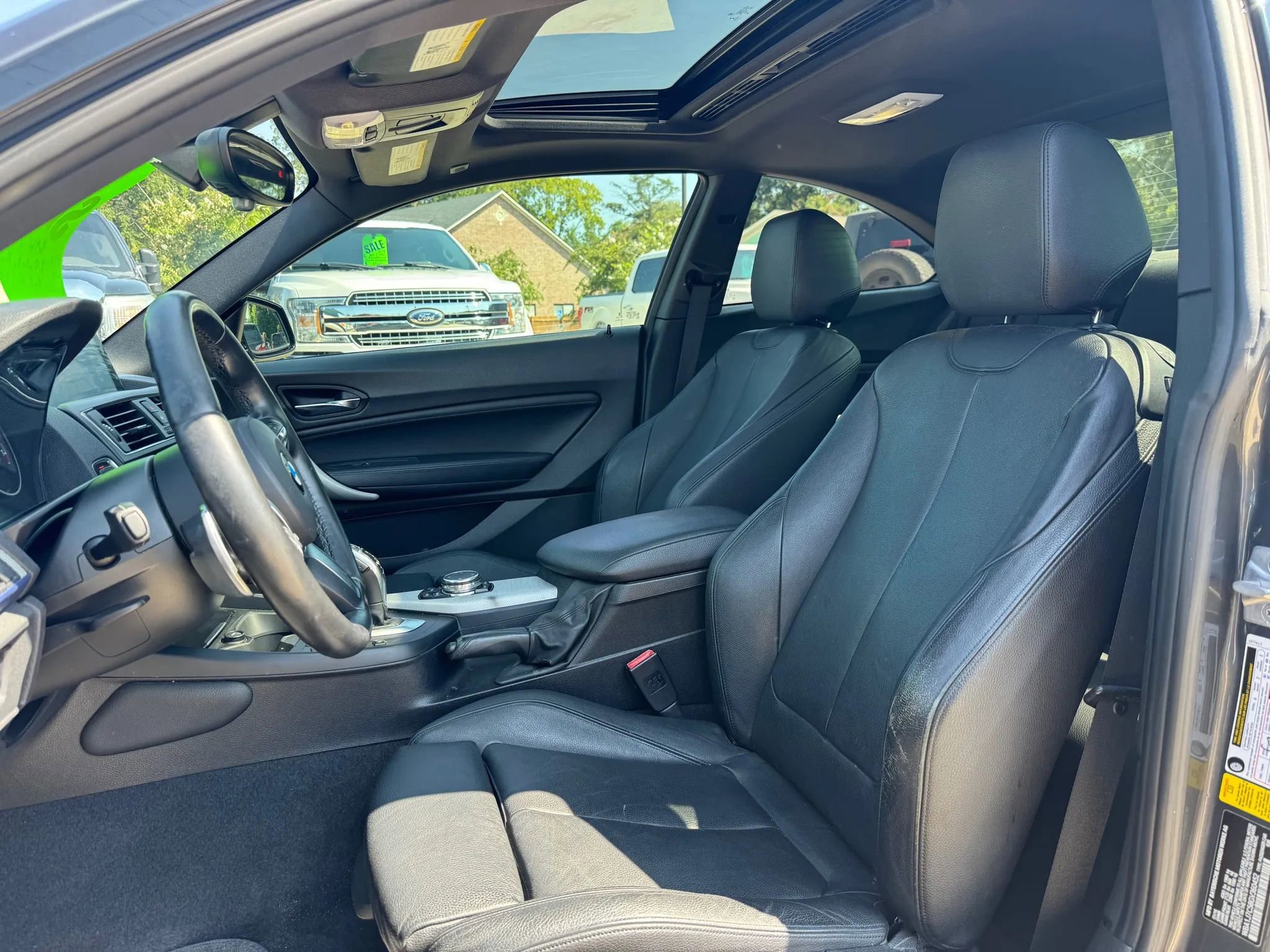 Used 2016 BMW M235i Coupe image 11