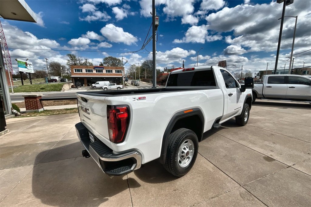 Used 2024 GMC Sierra 2500 Pro w/ Convenience Package image 7