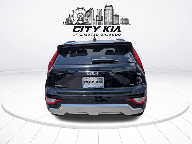 Used 2025 Kia Niro EX Touring FWD image 4