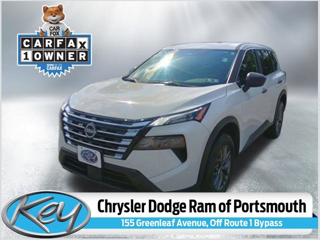 Used 2024 Nissan Rogue S AWD/4WD image 1