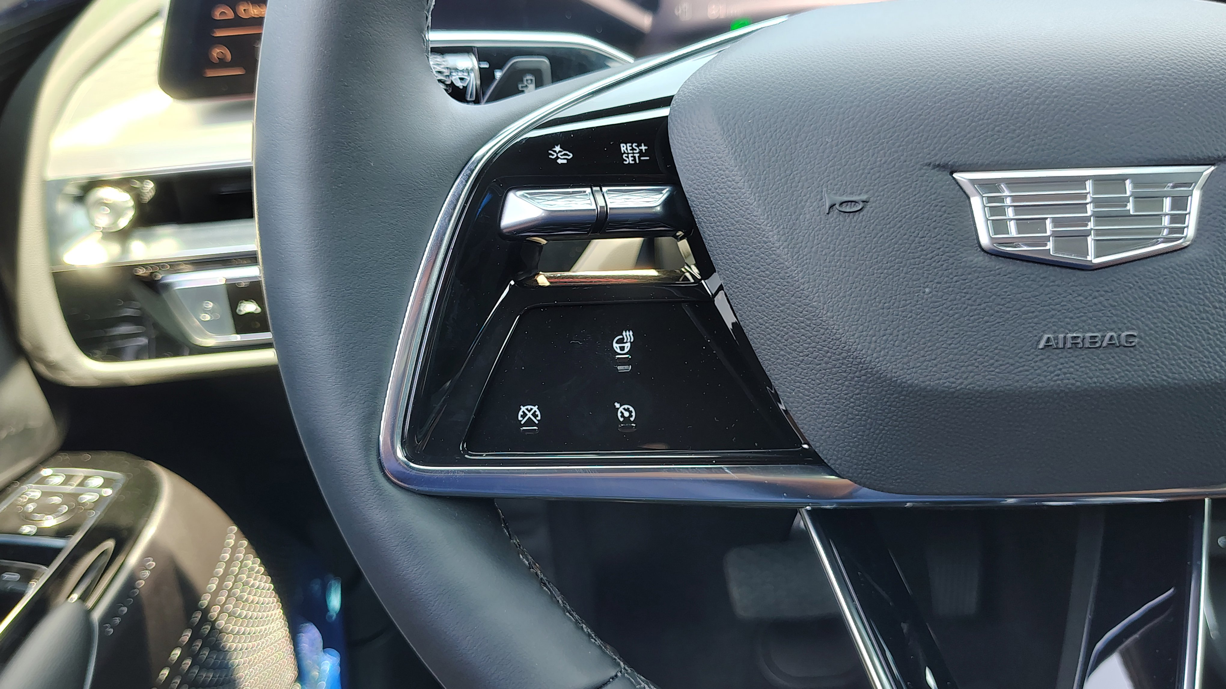 New 2025 Cadillac Lyriq Sport image 19