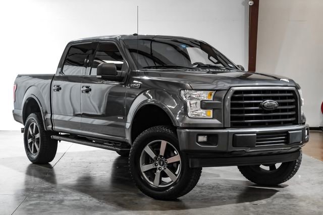 Used 2017 Ford F150 XLT w/ Equipment Group 302A Luxury RWD image 7