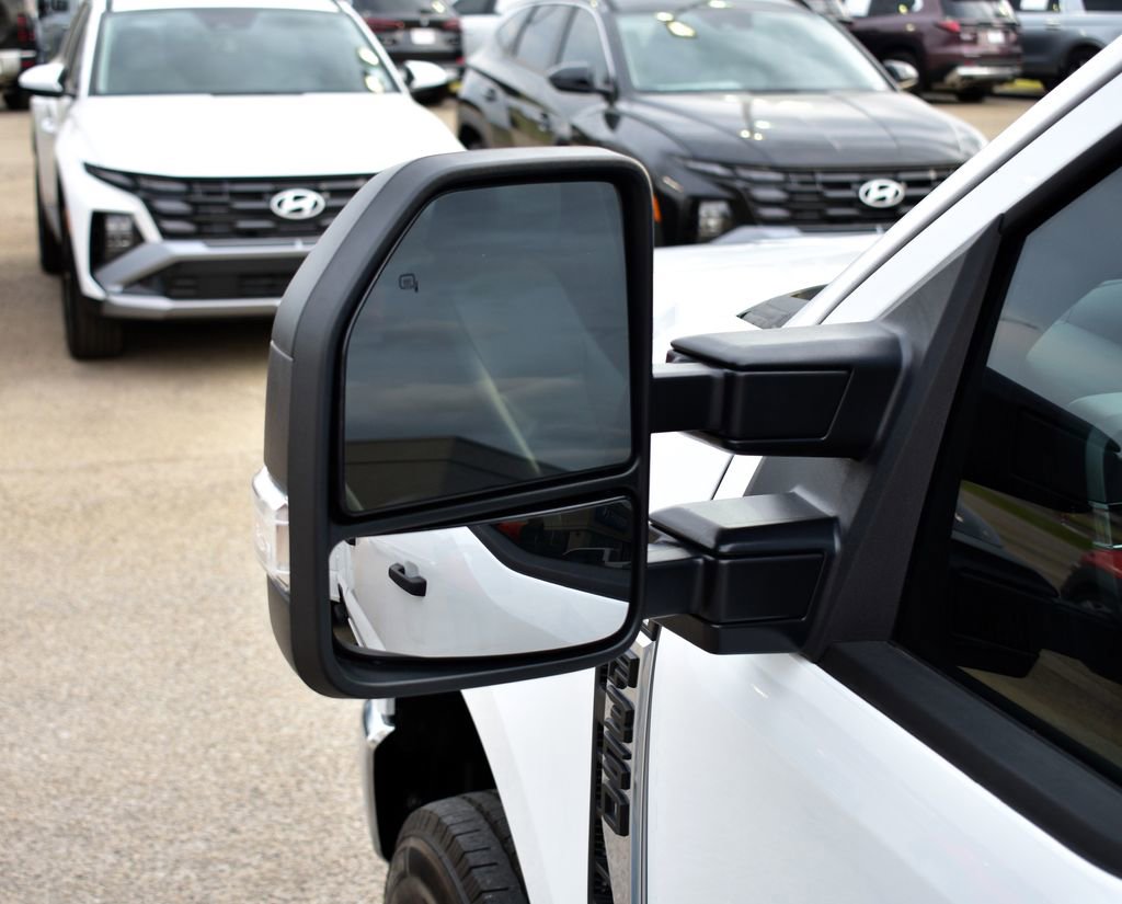 Used 2025 Ford F350 XL AWD/4WD image 17