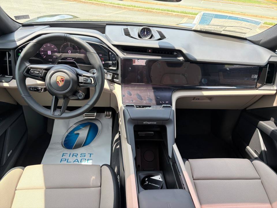 New 2026 Porsche Cayenne Electric AWD/4WD image 16
