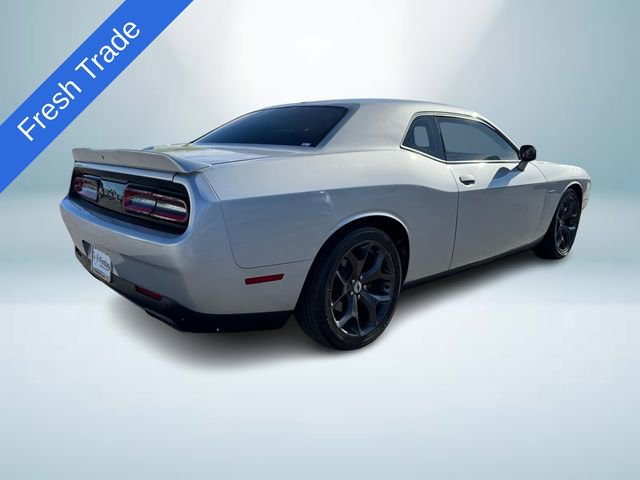 Used 2019 Dodge Challenger R/T w/ Driver Convenience Group image 6