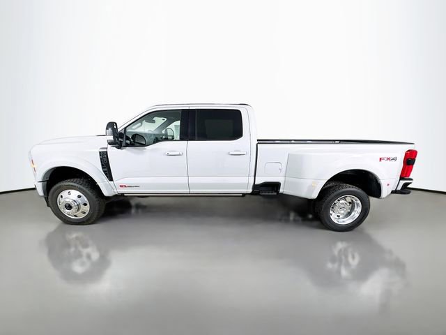New 2025 Ford F450 Platinum w/ FX4 Off-Road Package image 4