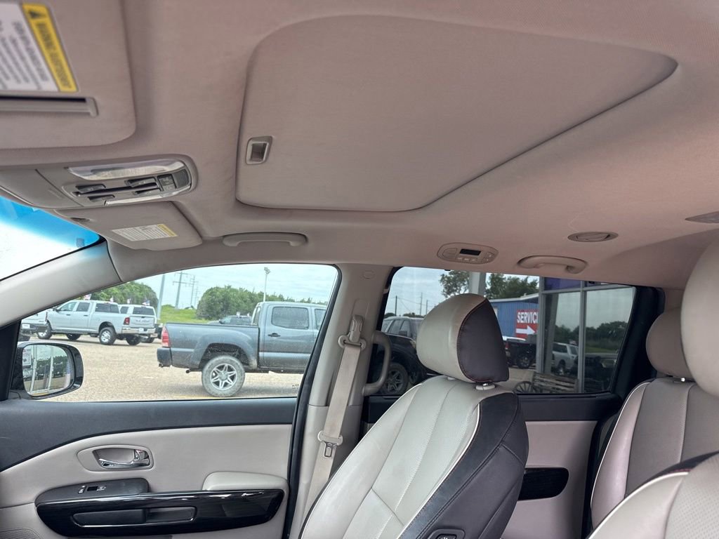 Used 2020 Kia Sedona EX w/ EX Premium Package FWD image 13