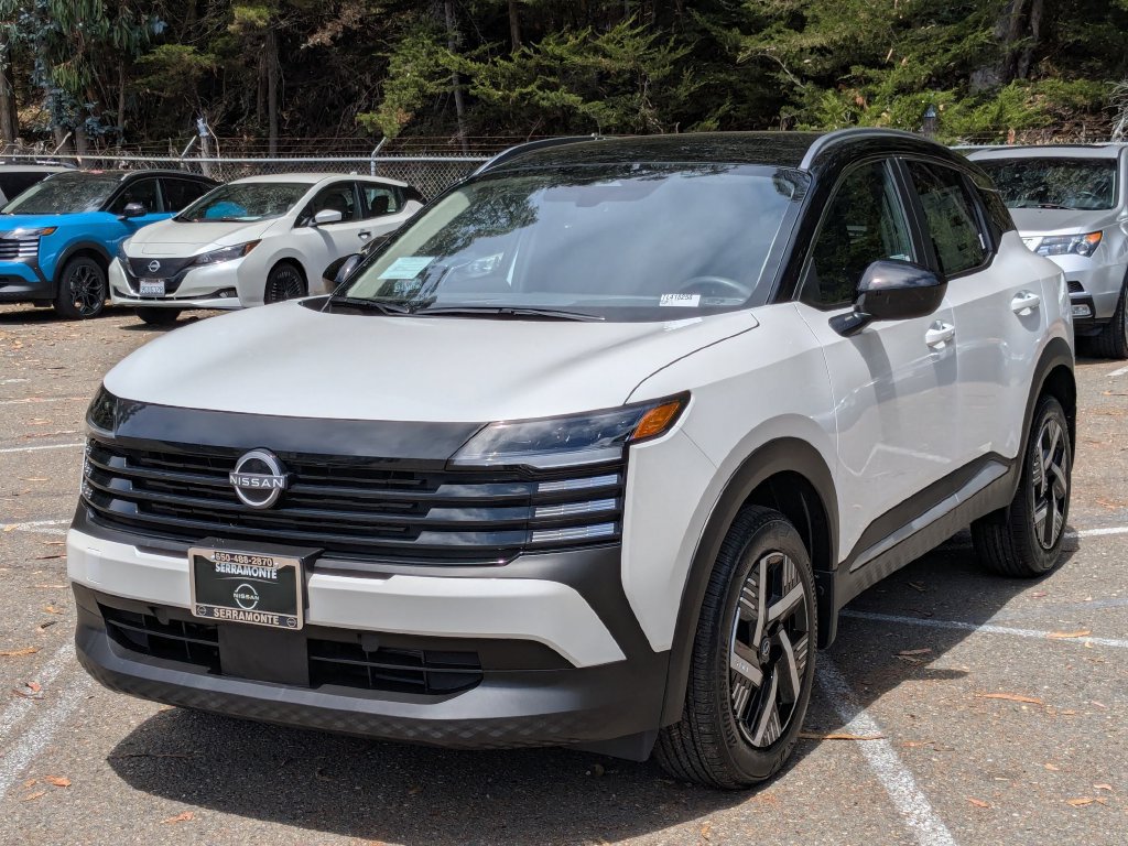 New 2026 Nissan Kicks SV FWD image 2