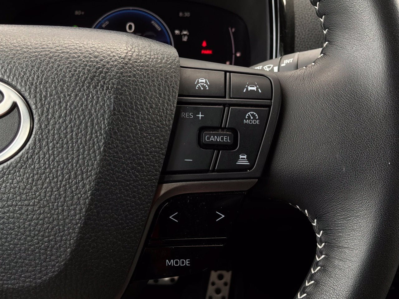 Used 2026 Toyota Camry SE FWD image 36