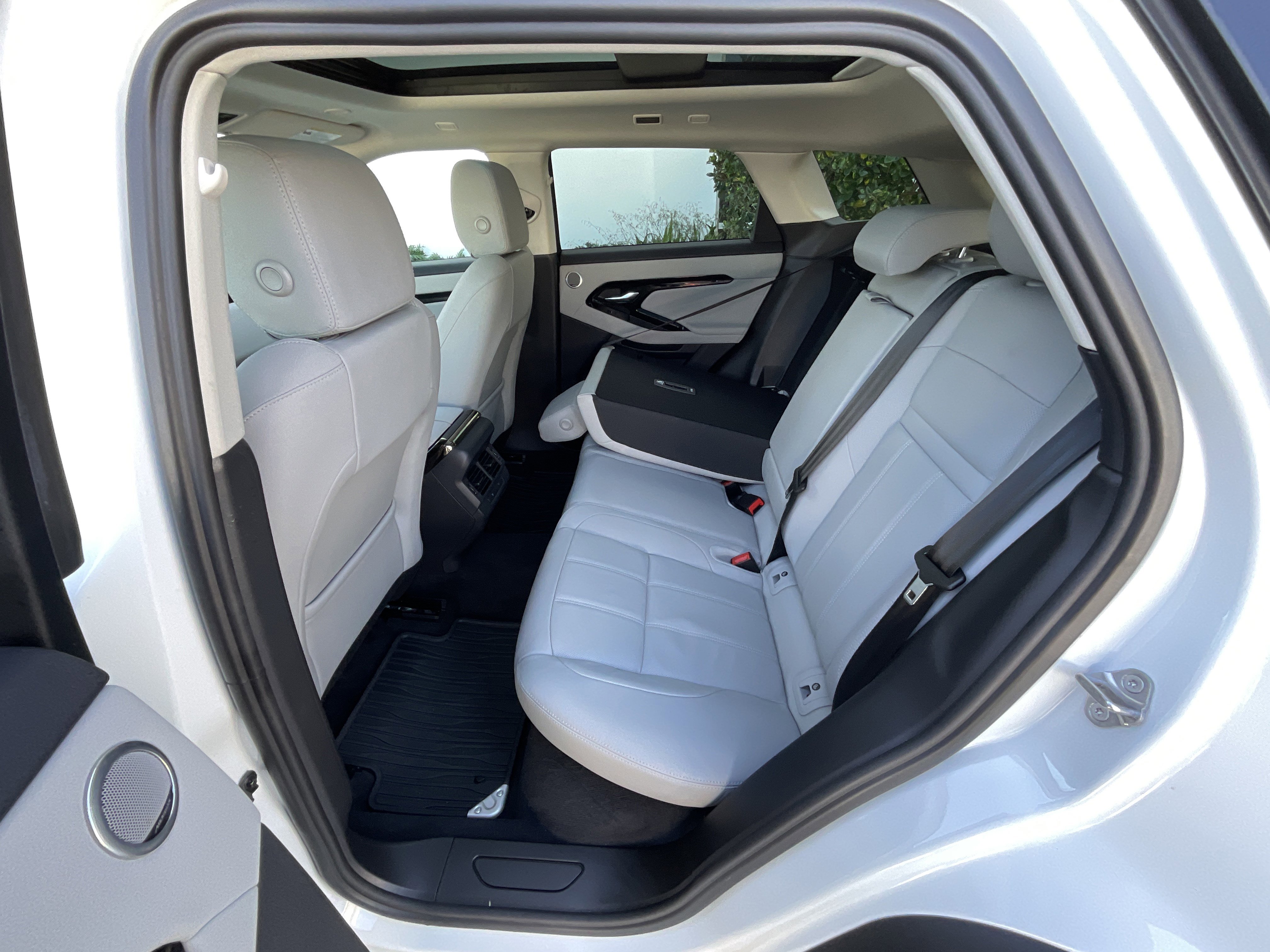 Used 2024 Land Rover Range Rover Evoque S image 29