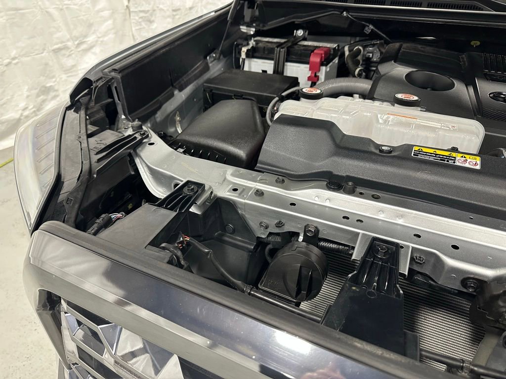 Used 2025 Toyota Tundra Platinum AWD/4WD image 71