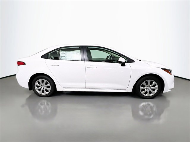 New 2026 Toyota Corolla LE image 2