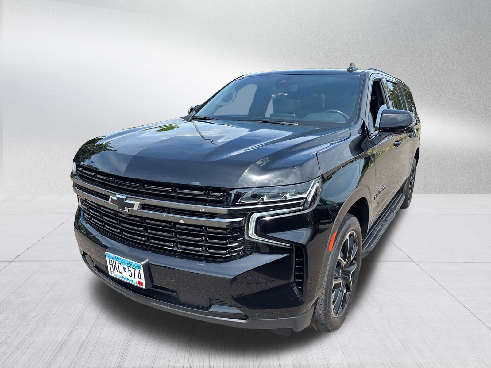 Used 2022 Chevrolet Suburban RST w/ Sport Performance Package AWD/4WD image 5