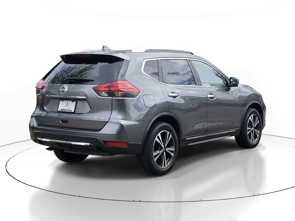 Used 2017 Nissan Rogue SL AWD/4WD image 4