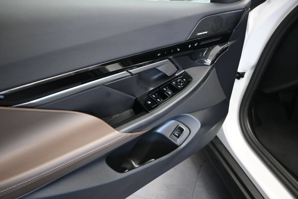 Certified 2026 BMW 530i RWD image 11