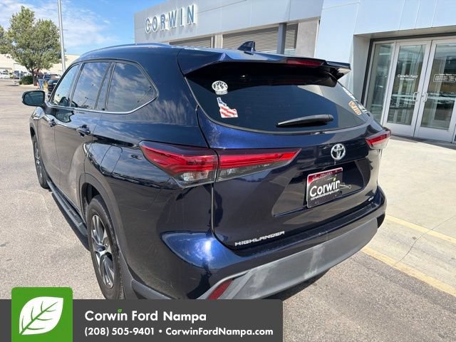 Used 2020 Toyota Highlander XLE FWD image 9