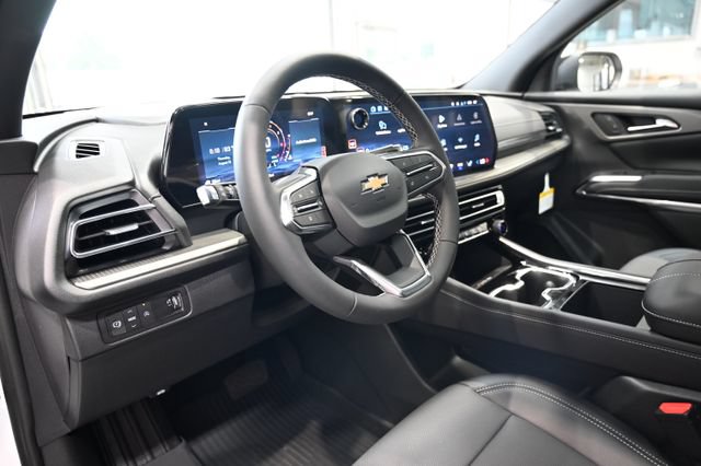 New 2027 Chevrolet Traverse LT w/ Sun and Wheel Package FWD image 21