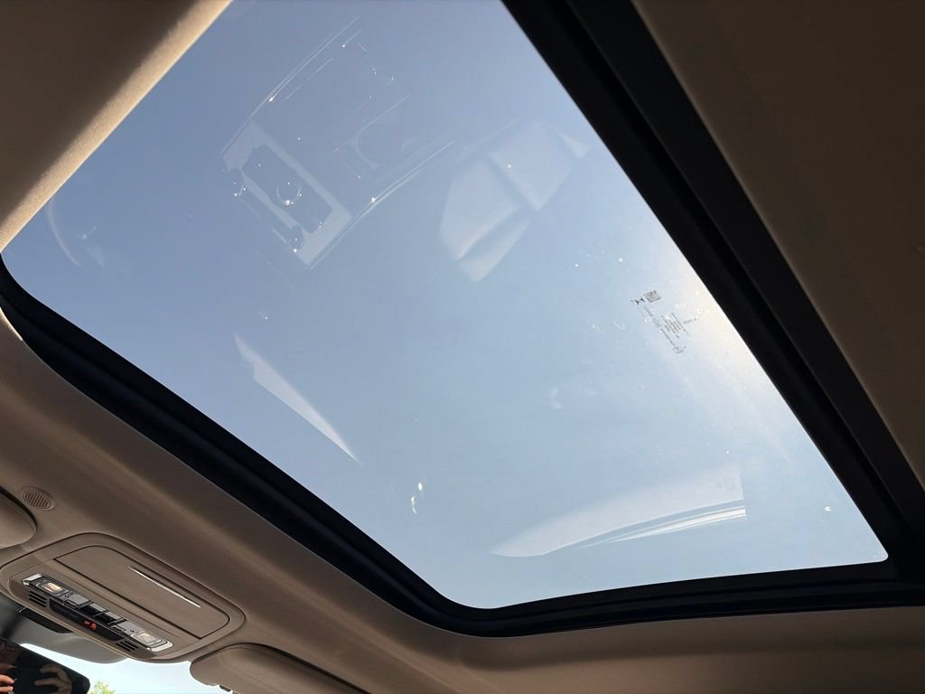 Used 2024 Lincoln Aviator AWD w/ Premium Package image 18