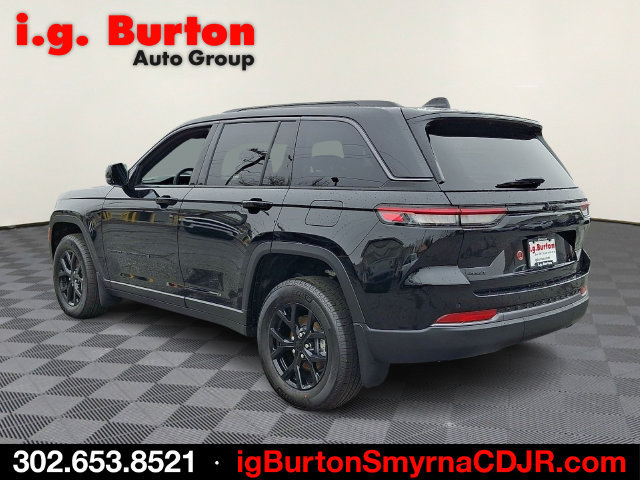 New 2026 Jeep Grand Cherokee Altitude AWD/4WD image 3
