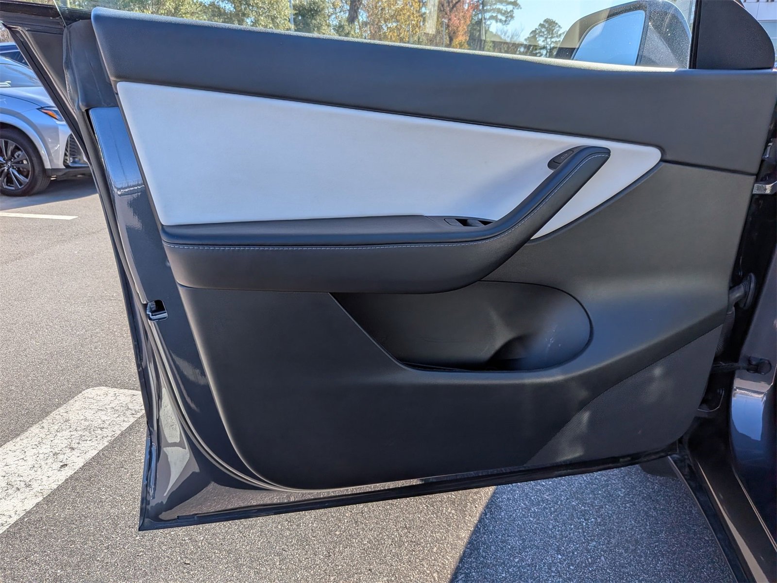 Used 2022 Tesla Model Y Performance image 12