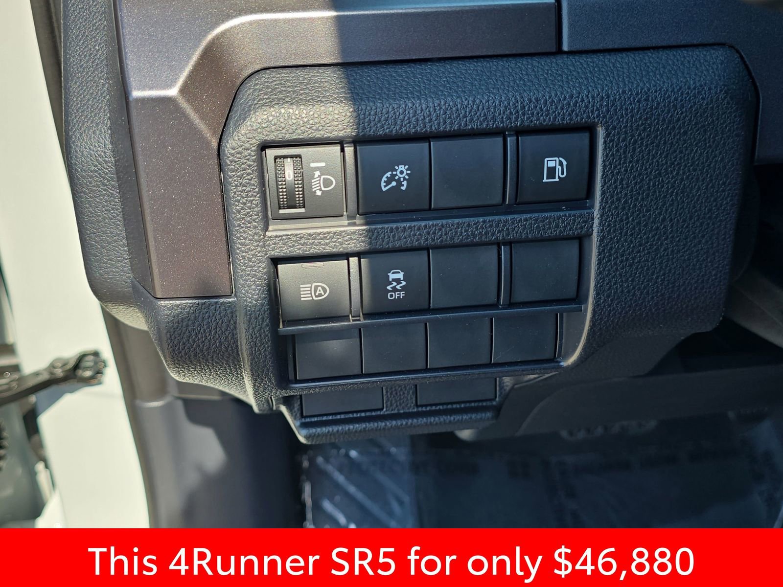 Used 2026 Toyota 4Runner SR5 image 32