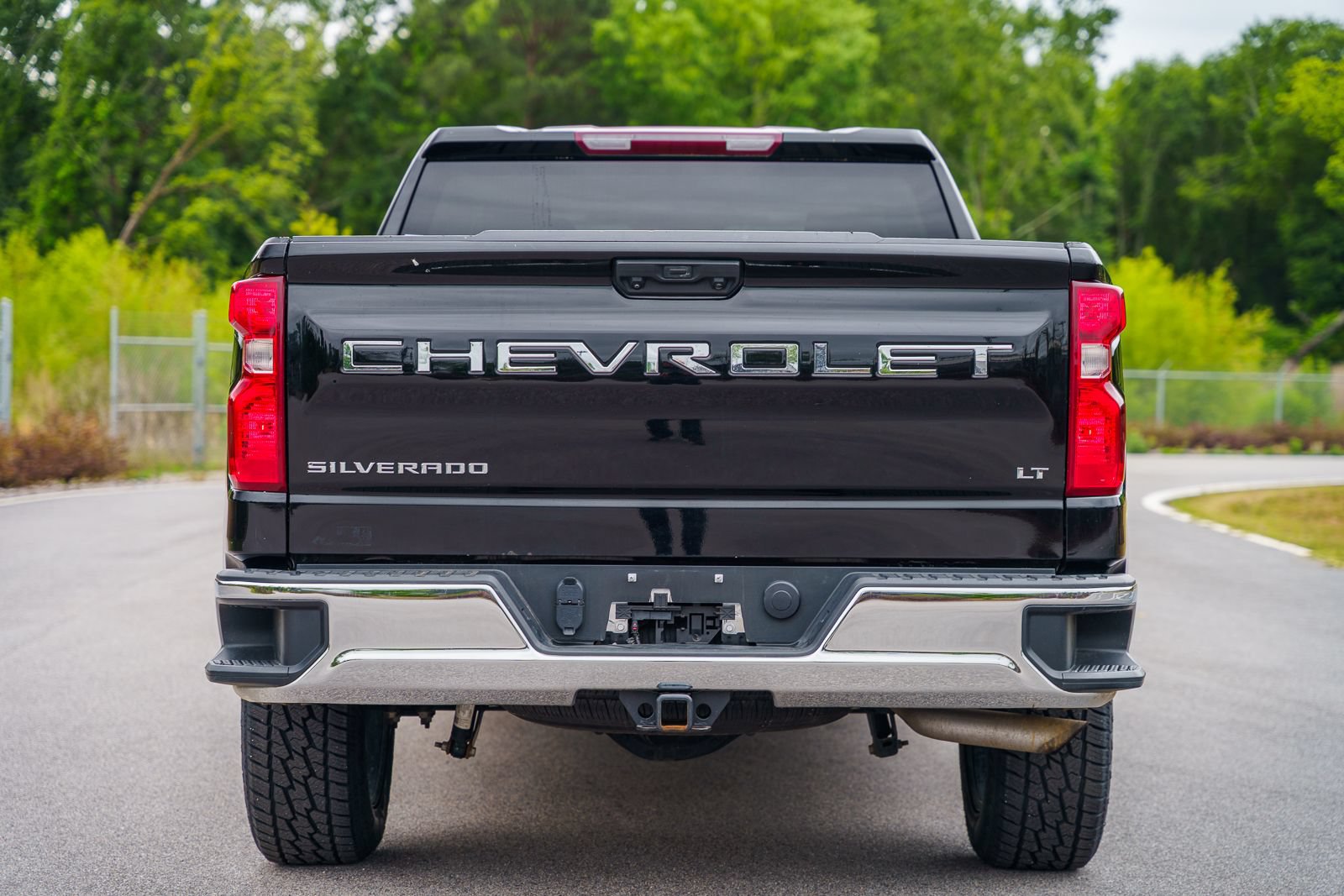 Used 2023 Chevrolet Silverado 1500 LT AWD/4WD image 6