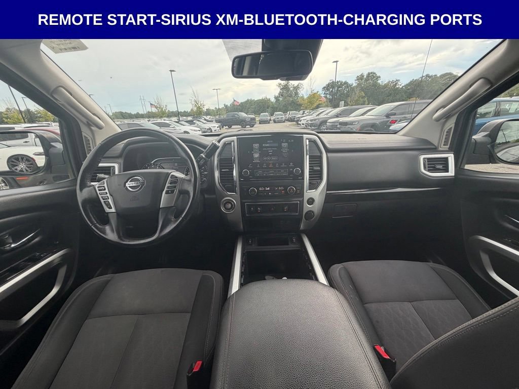 Used 2021 Nissan Titan SV w/ SV Convenience Package RWD image 12