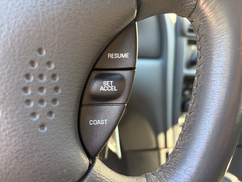 Used 2004 Ford Mustang Cobra RWD image 33