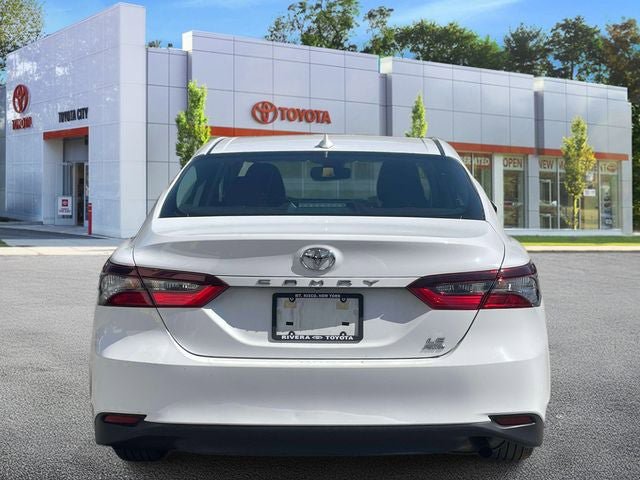 Used 2021 Toyota Camry LE w/ Cold Weather Package AWD/4WD image 7