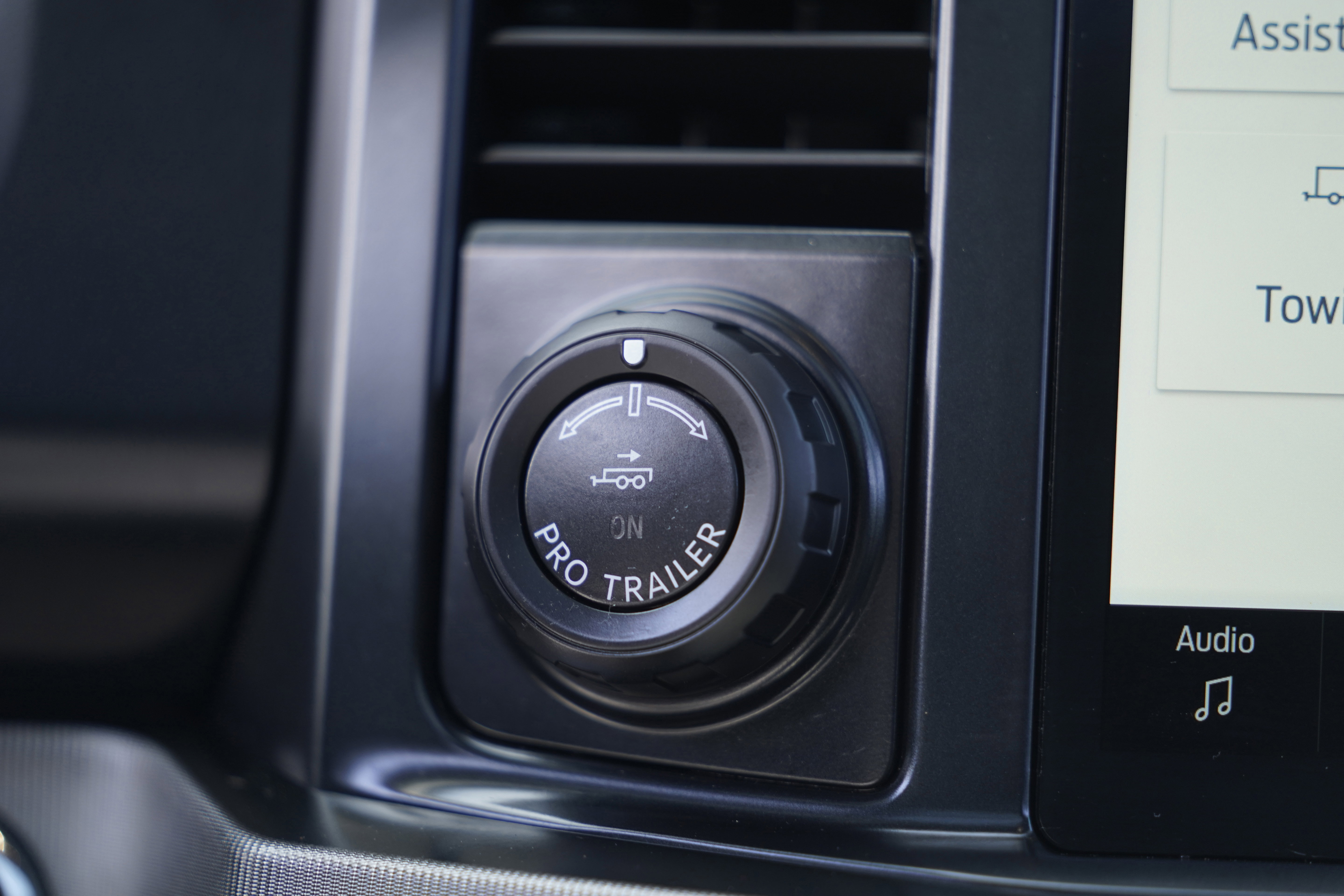 Used 2024 Ford F250 Platinum image 24