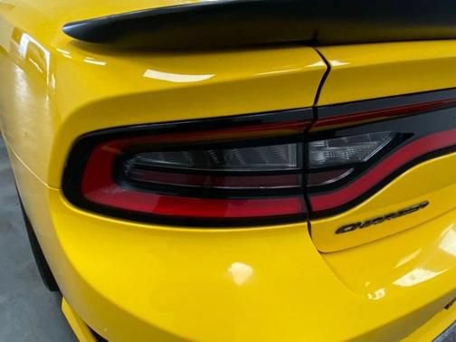 Used 2017 Dodge Charger R/T Scat Pack w/ Dynamics Package RWD image 13