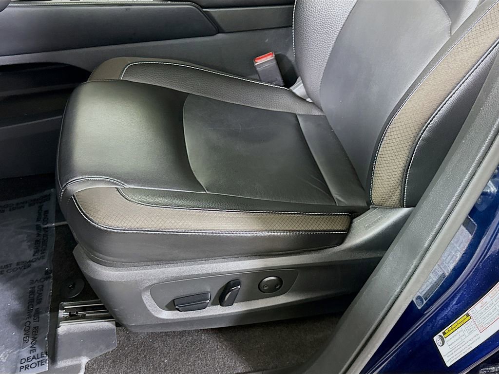 Certified 2024 Nissan Pathfinder SL w/ SL Premium Package image 23