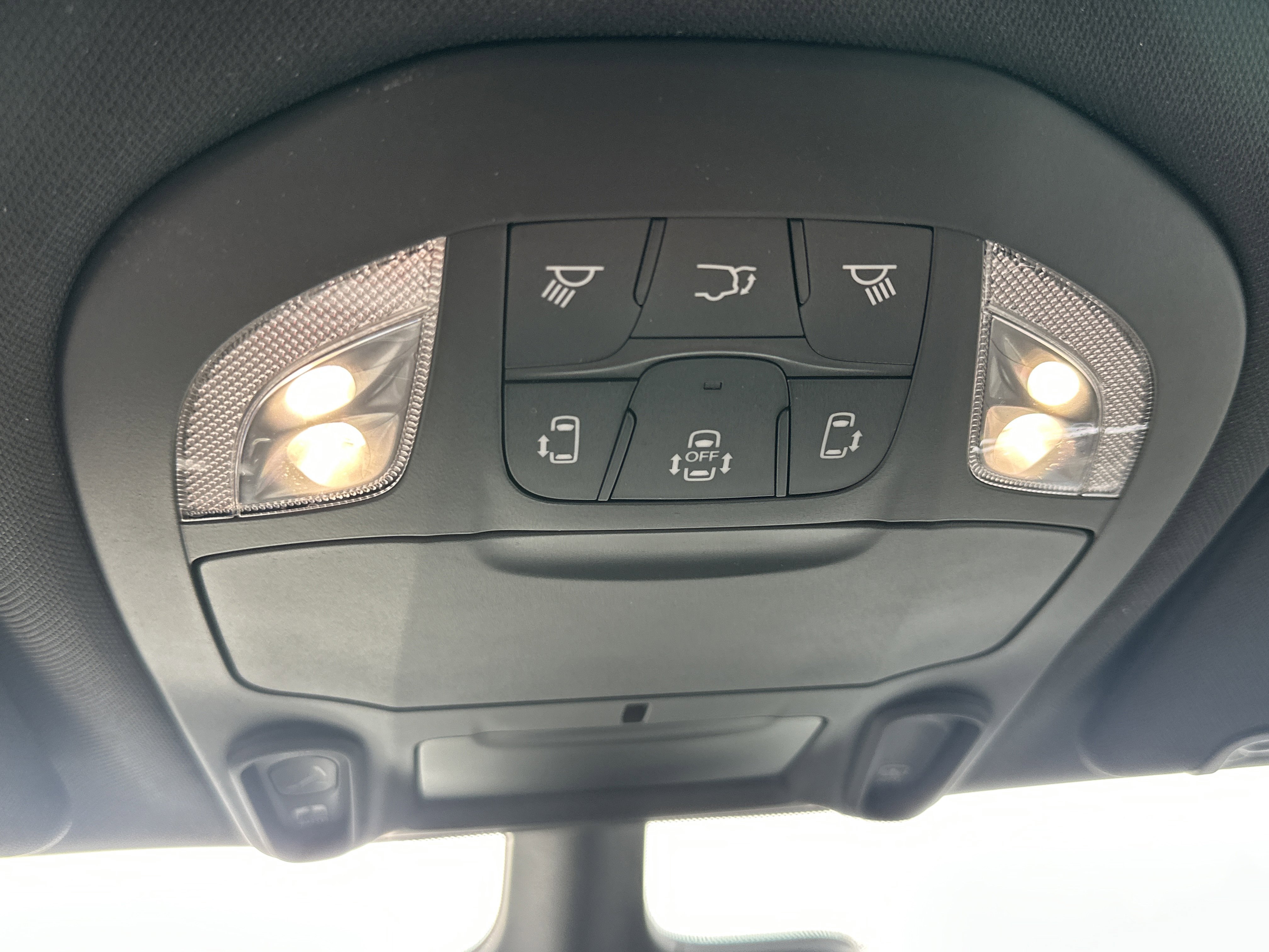 New 2026 Chrysler Pacifica Limited w/ S Appearance Package FWD image 10