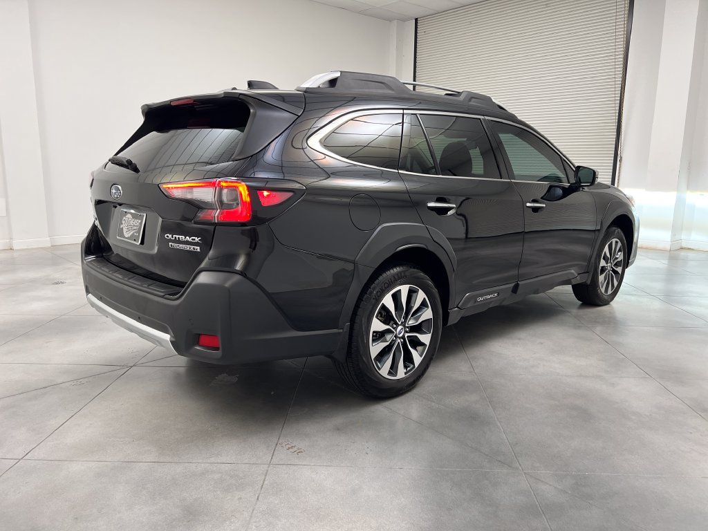 Used 2025 Subaru Outback Touring XT AWD/4WD image 9