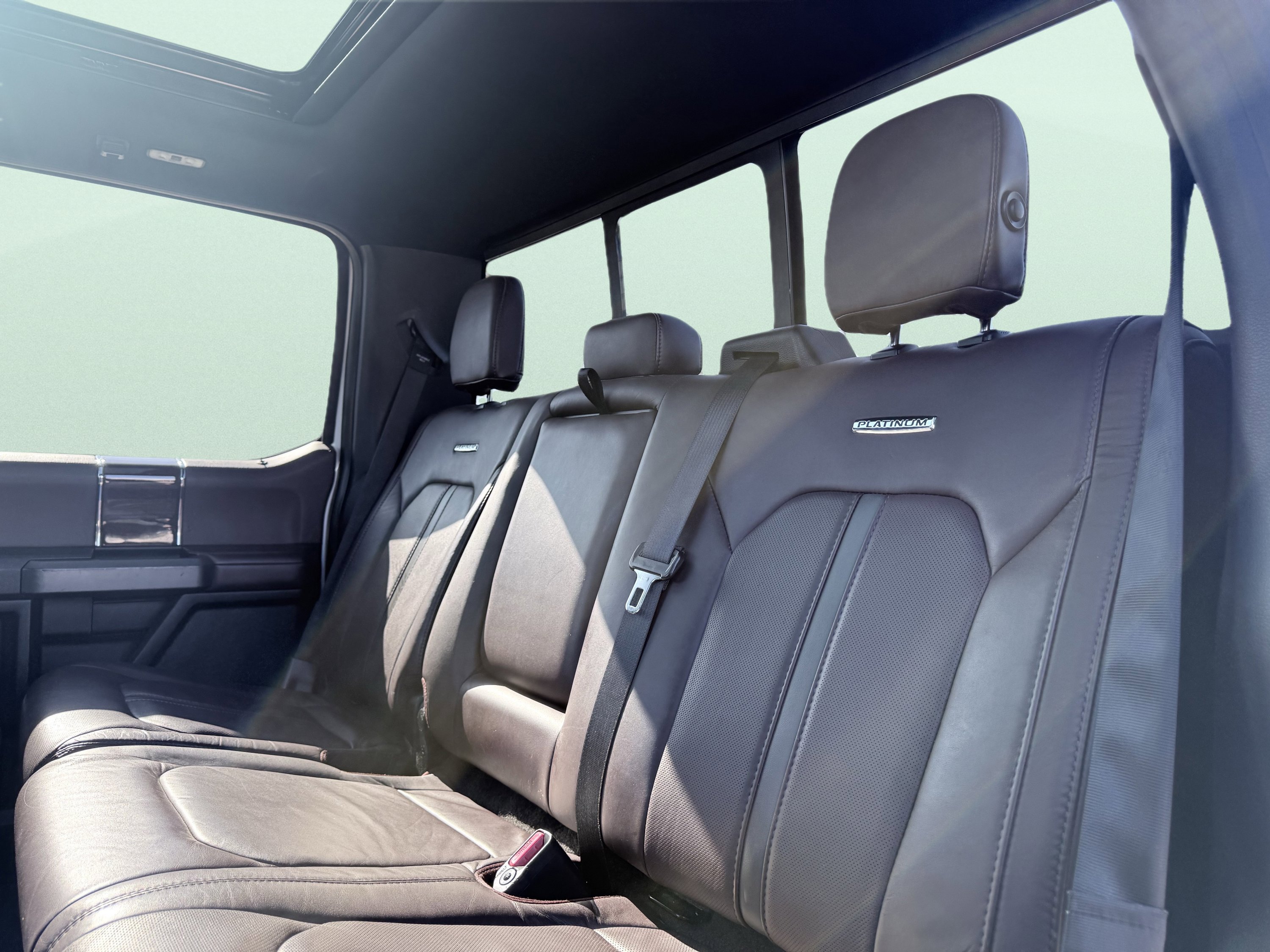 Used 2016 Ford F150 Platinum w/ Equipment Group 701A Luxury image 17