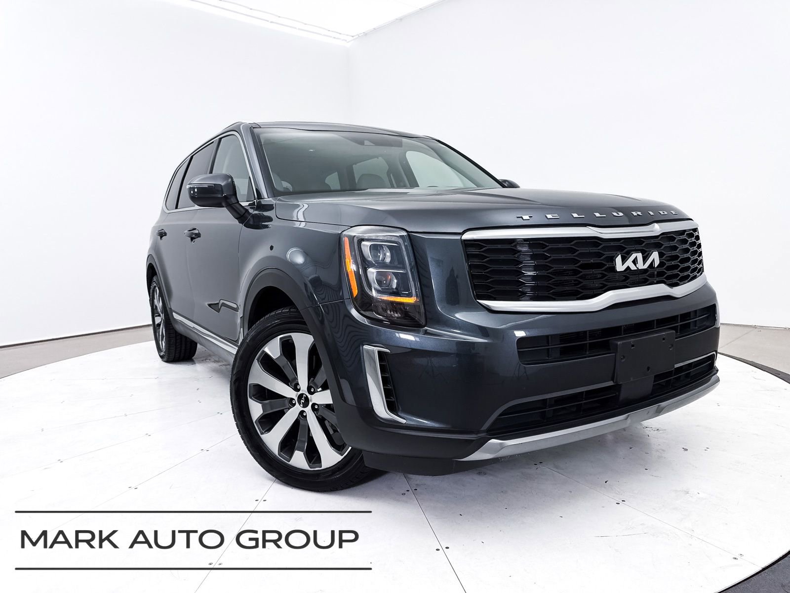 Used 2022 Kia Telluride EX w/ EX Premium Package image 1