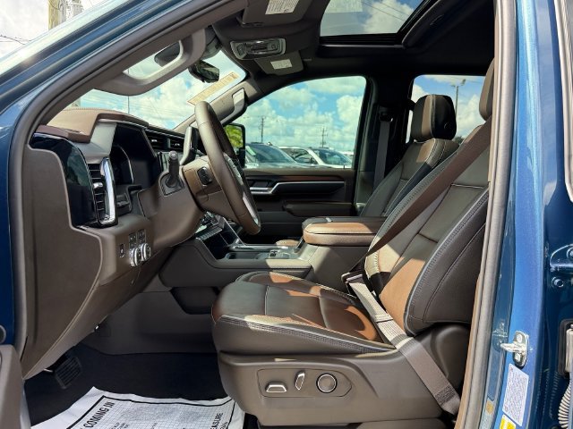 New 2026 GMC Sierra 3500 Denali w/ Denali Reserve Package AWD/4WD image 10