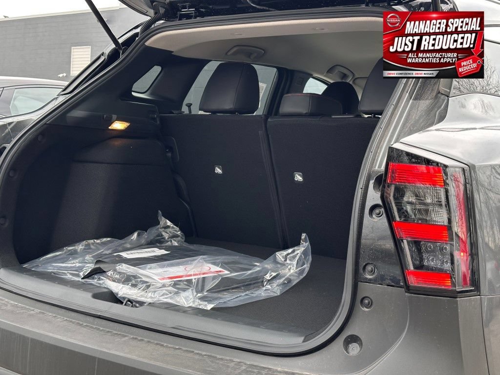 New 2025 Nissan Kicks SR w/ Interior Electronics Package AWD/4WD image 7