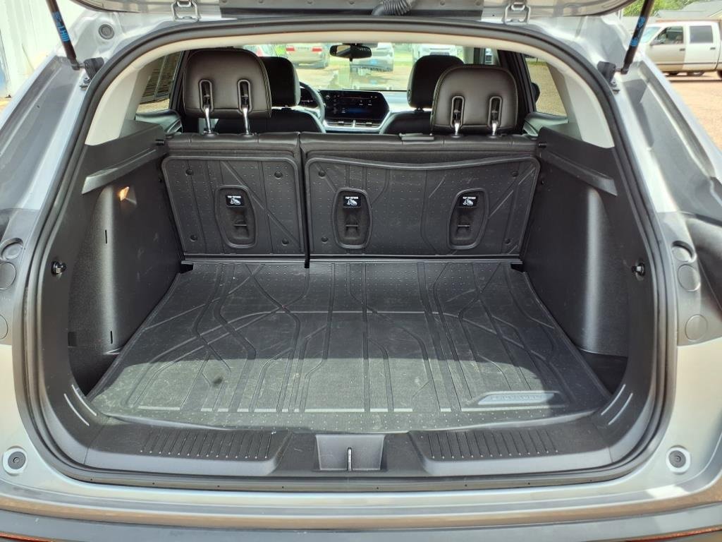 Used 2025 Chevrolet Trax ACTIV w/ Driver Confidence Package image 9