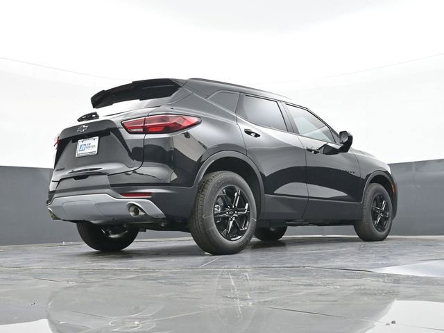 New 2025 Chevrolet Blazer LT w/ Midnight/Sport Edition FWD image 47