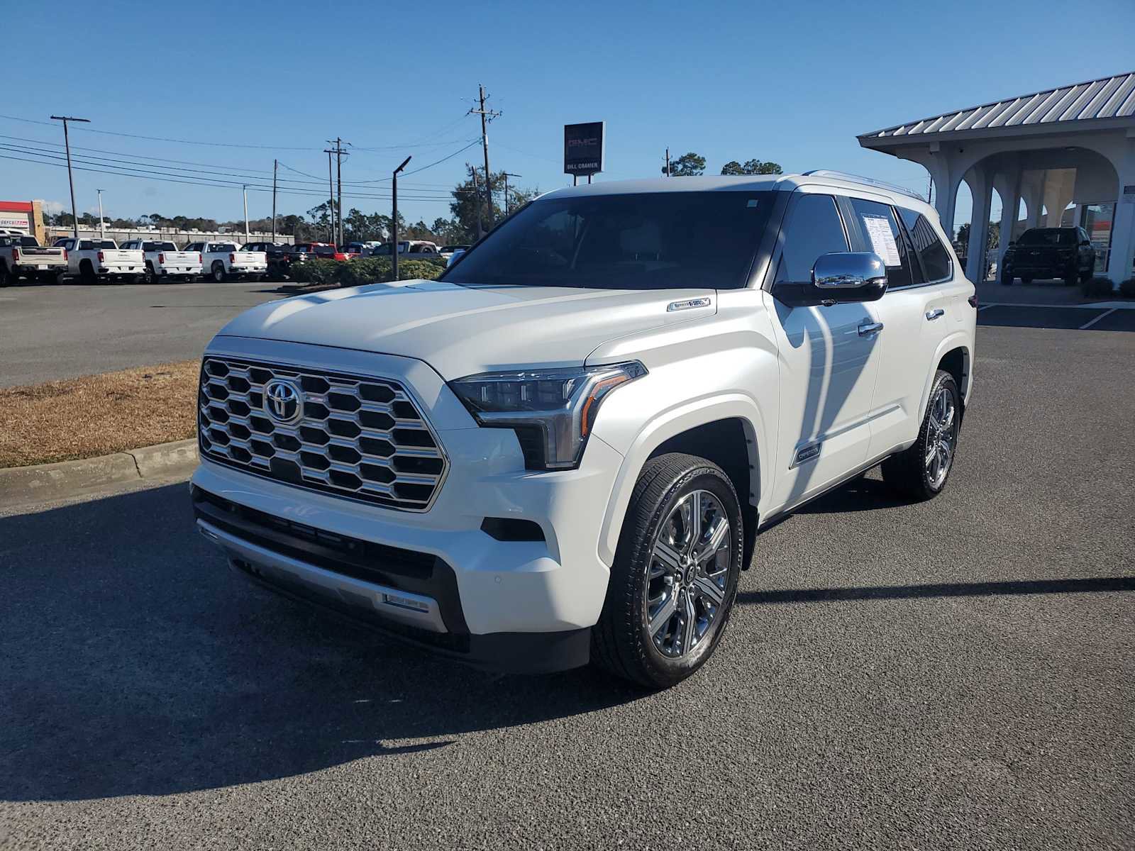 Used 2025 Toyota Sequoia Capstone image 1